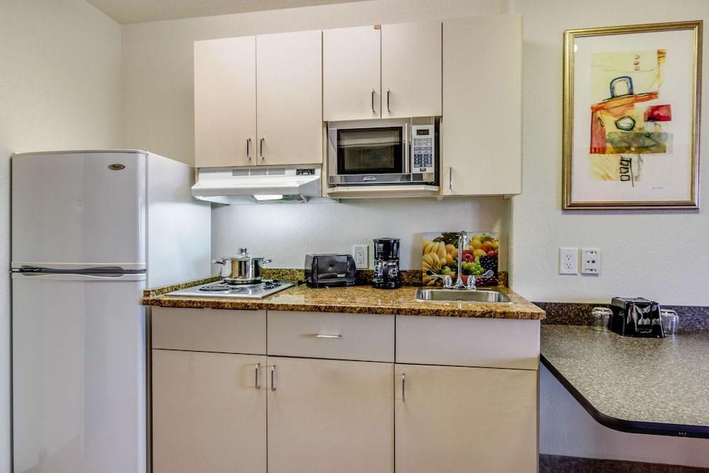 Motel 6-Saskatoon, Sk エクステリア 写真