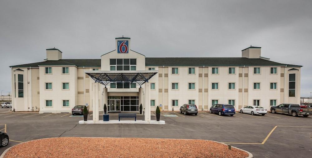 Motel 6-Saskatoon, Sk エクステリア 写真