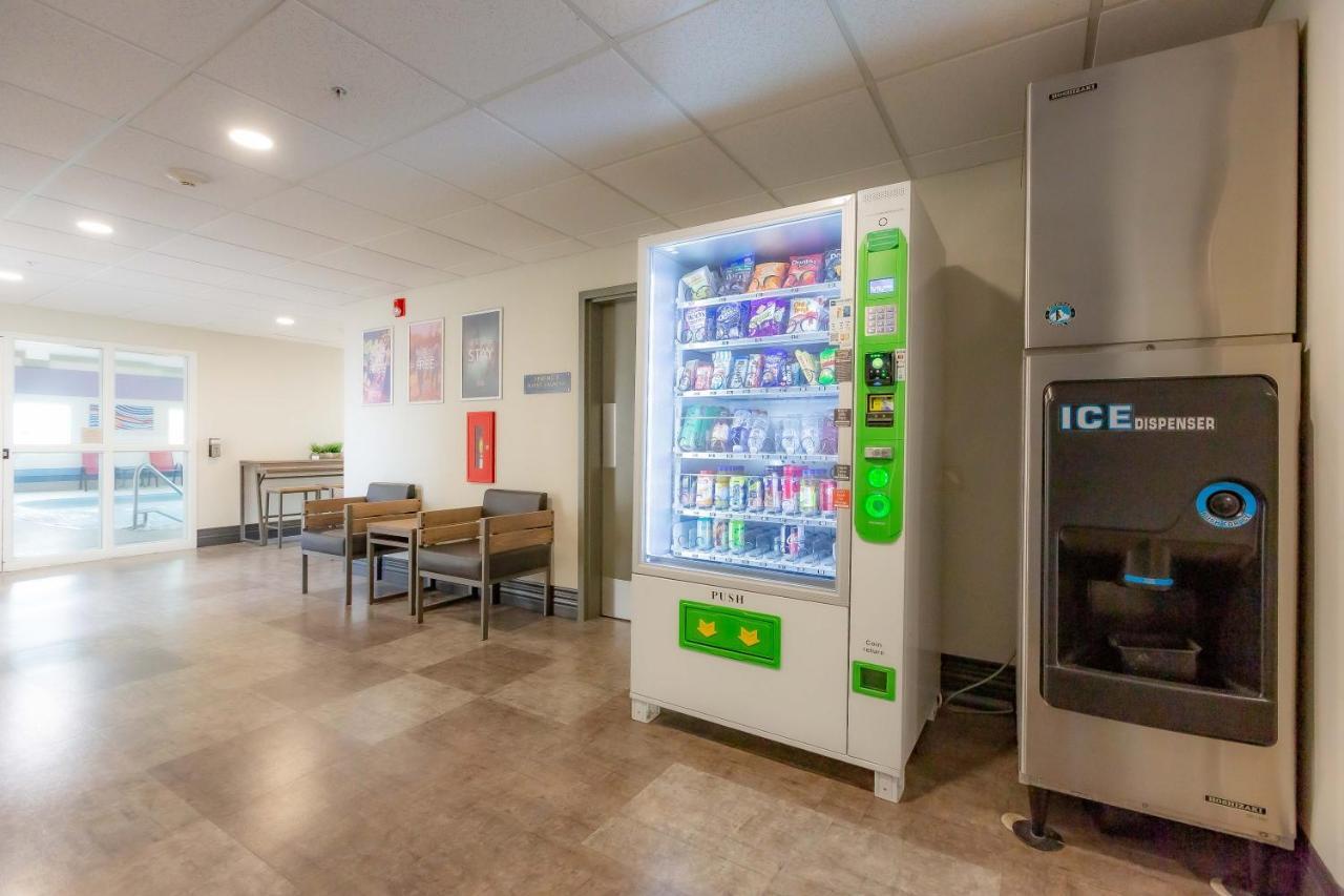 Motel 6-Saskatoon, Sk エクステリア 写真
